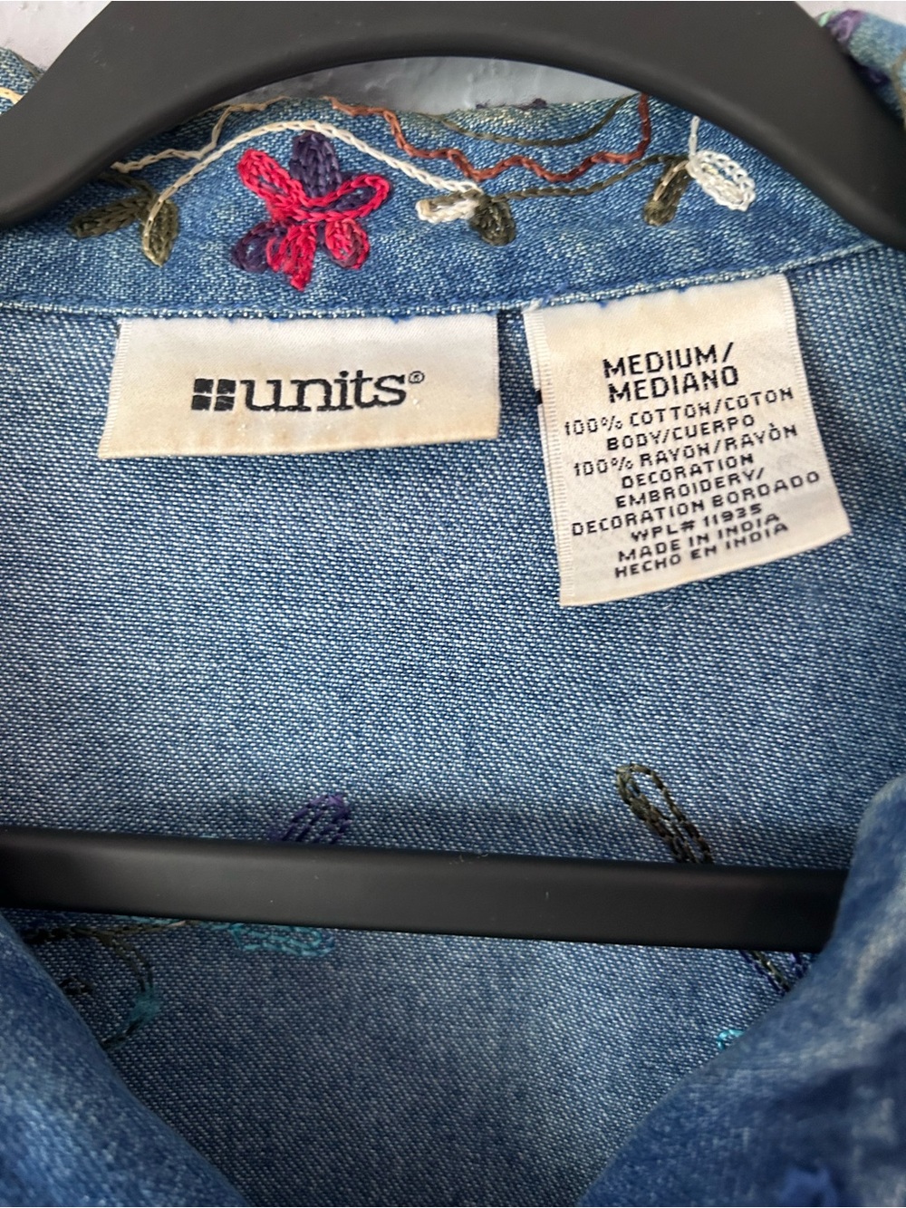 Units Vintage Embroidered Denim Jean Jacket Shackleton Relaxed Fit Size Medium - Picture 6 of 12